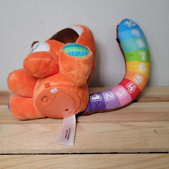 Leapfrog Colorful Counting Red Panda 8" Singing & Talking Educational Plush - Picture 7 of 11